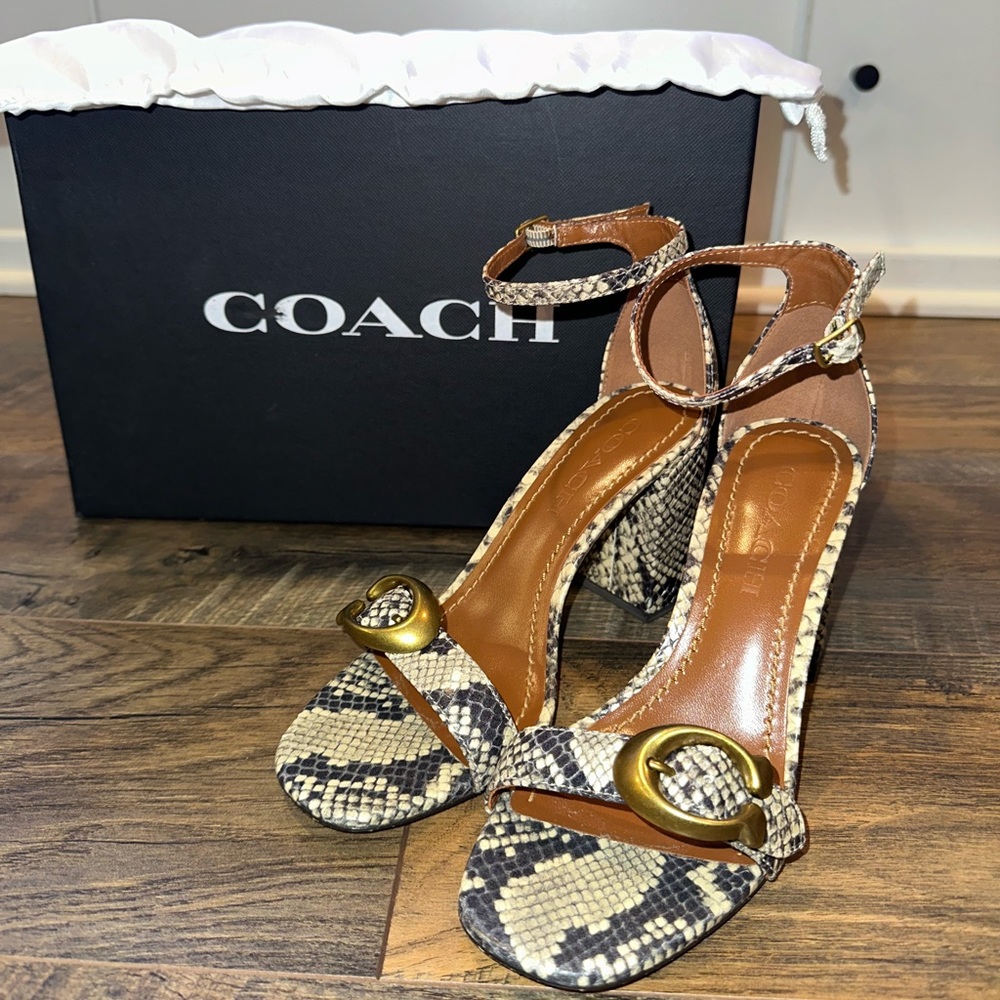 EUC Coach Snake print sandals!